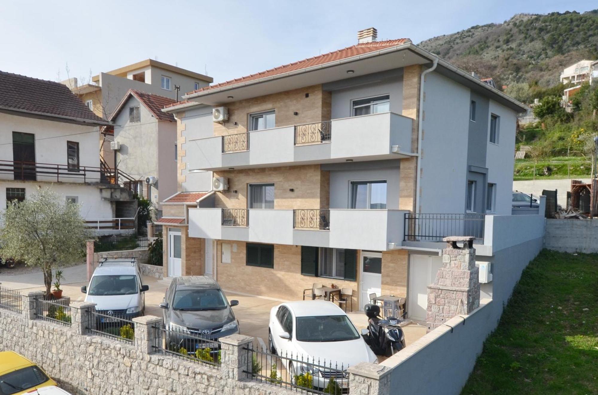 Stars Apartments Tivat Exterior photo